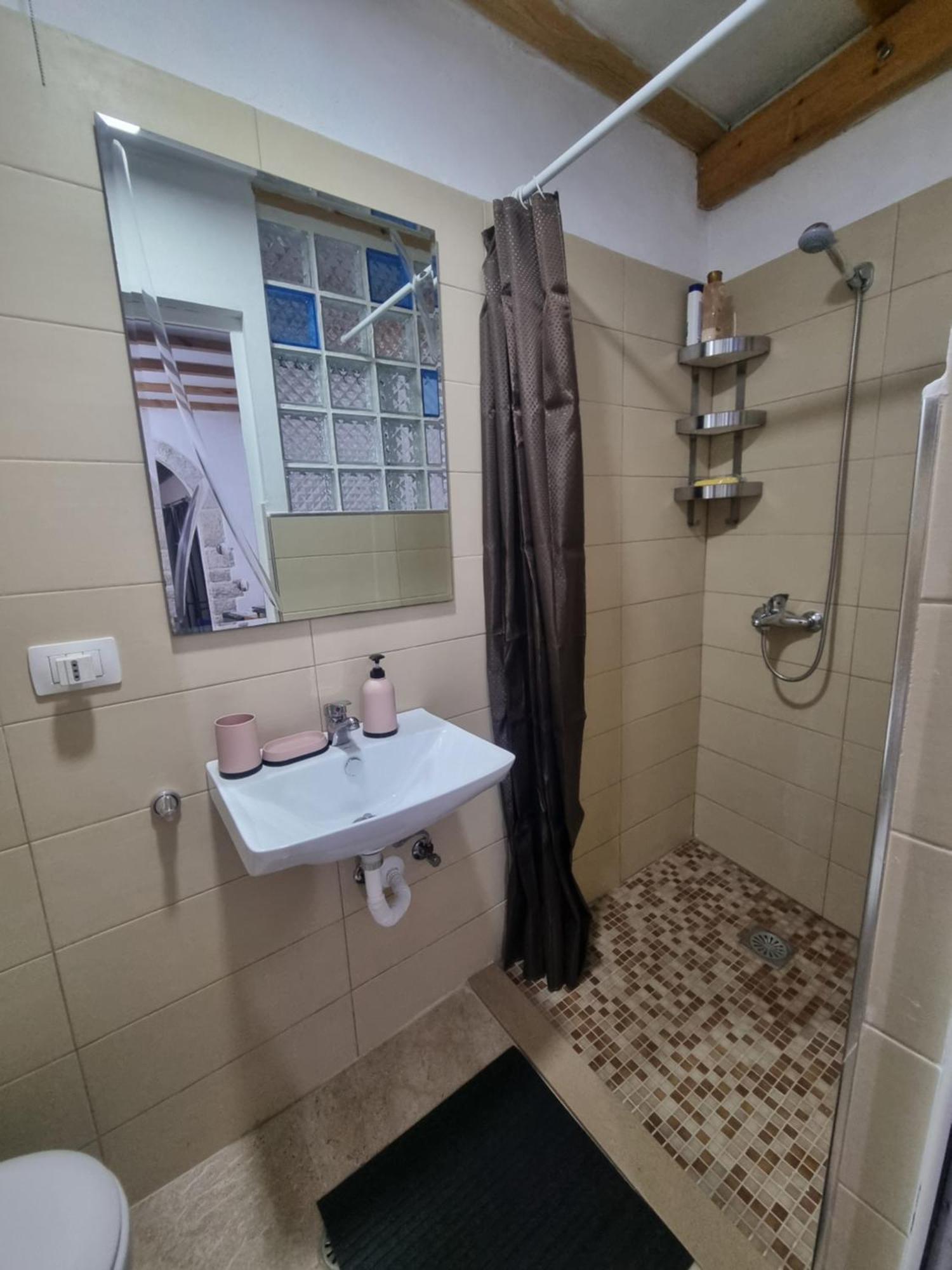 Villa Olive Old Qeparo Zewnętrze zdjęcie