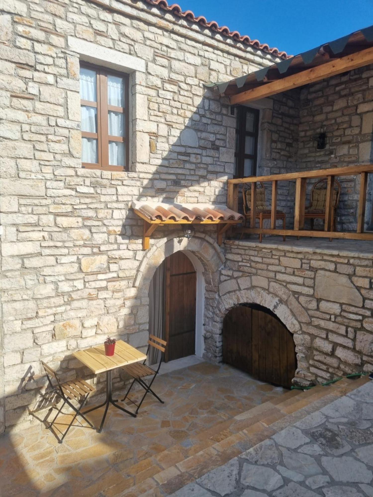 Villa Olive Old Qeparo Zewnętrze zdjęcie