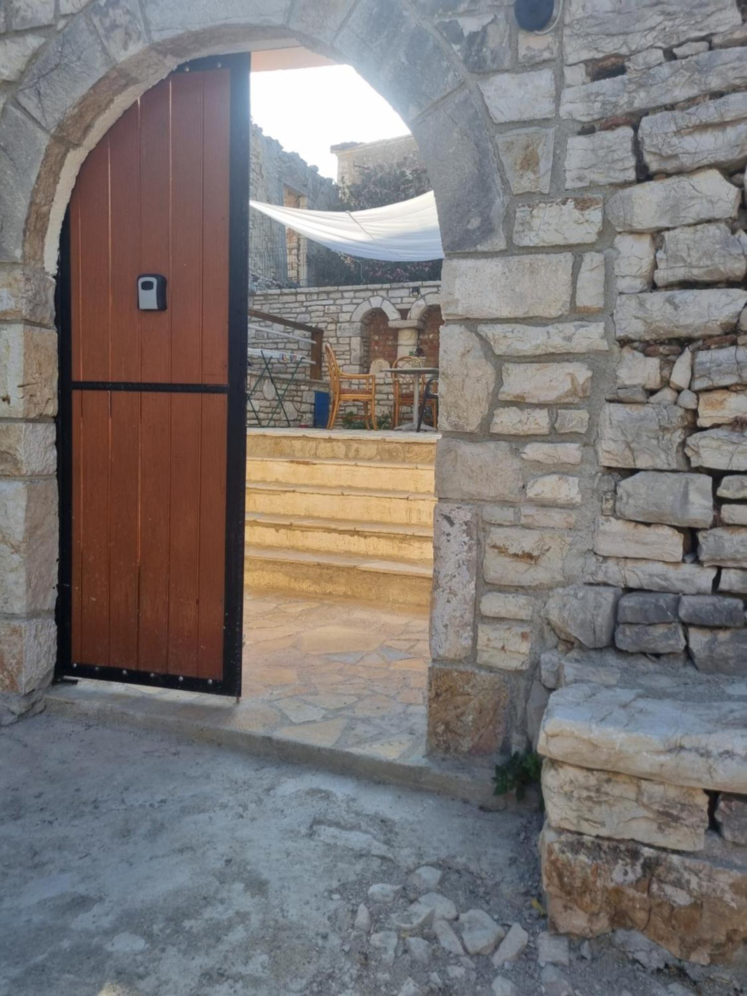 Villa Olive Old Qeparo Zewnętrze zdjęcie